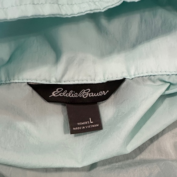 Eddie Bauer Packable windbreaker - Picture 4 of 10